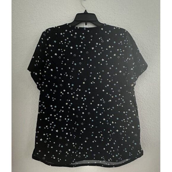 Set of (2) Womens Scrub Tops Dagacci & Cherokee Size L Black & Blue Pockets - Picture 2 of 16